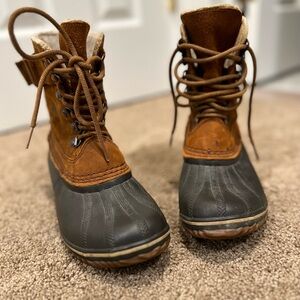 woman’s sorel waterproof boots